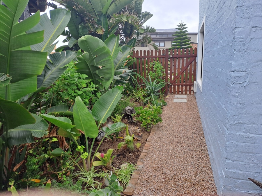 To Let 1 Bedroom Property for Rent in Myoli Beach Western Cape